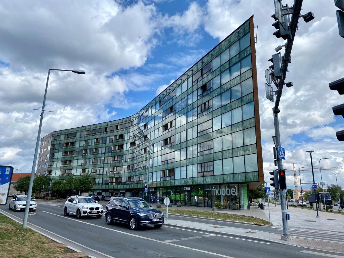 Cozy Lootsi Residence With Sauna And Balcony - Tallinn City Centre Экстерьер фото